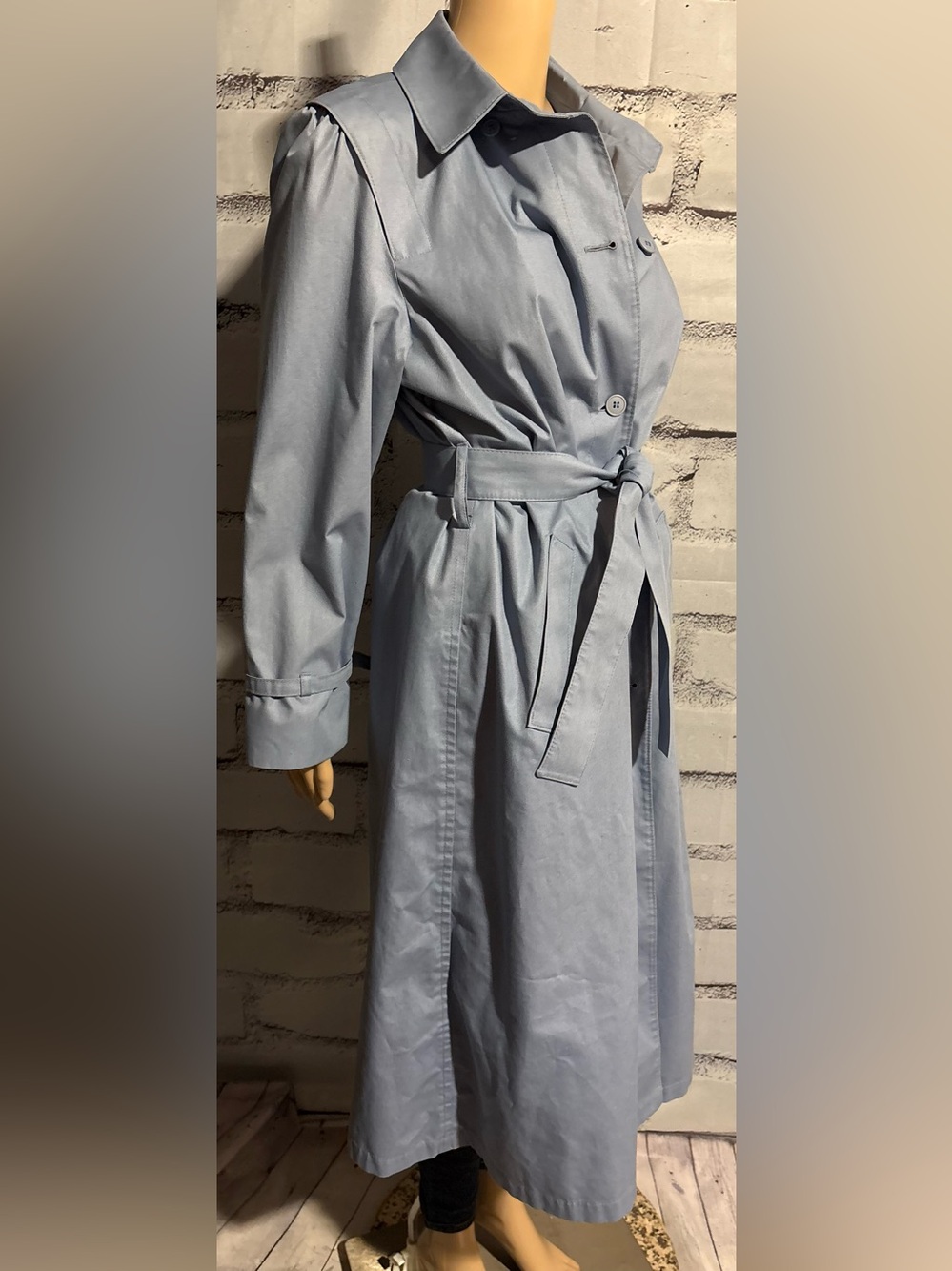 Vintage Light Blue London Fog Women’s Trench Coat Size 10 (Small)